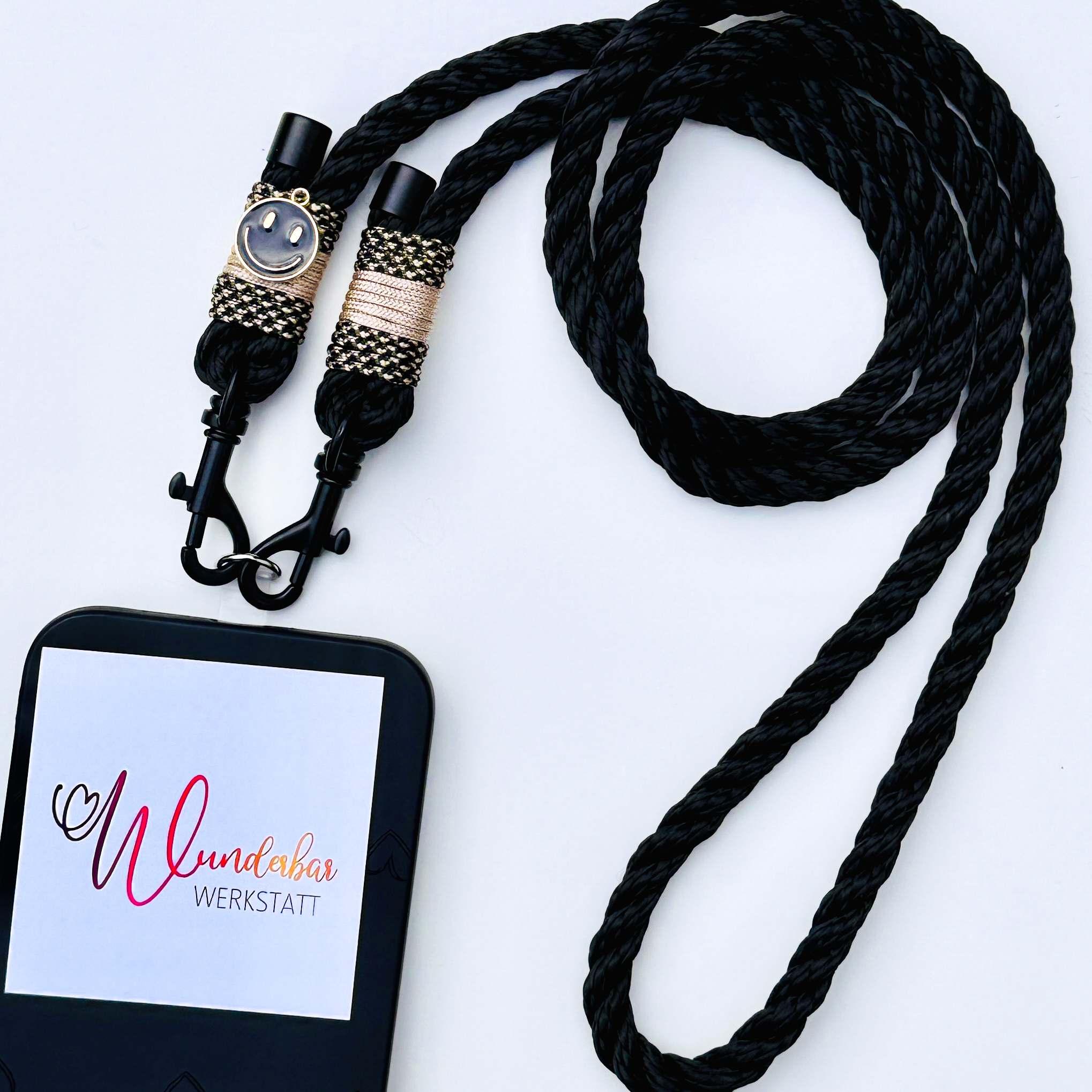 Handykette 'Black is beautiful'