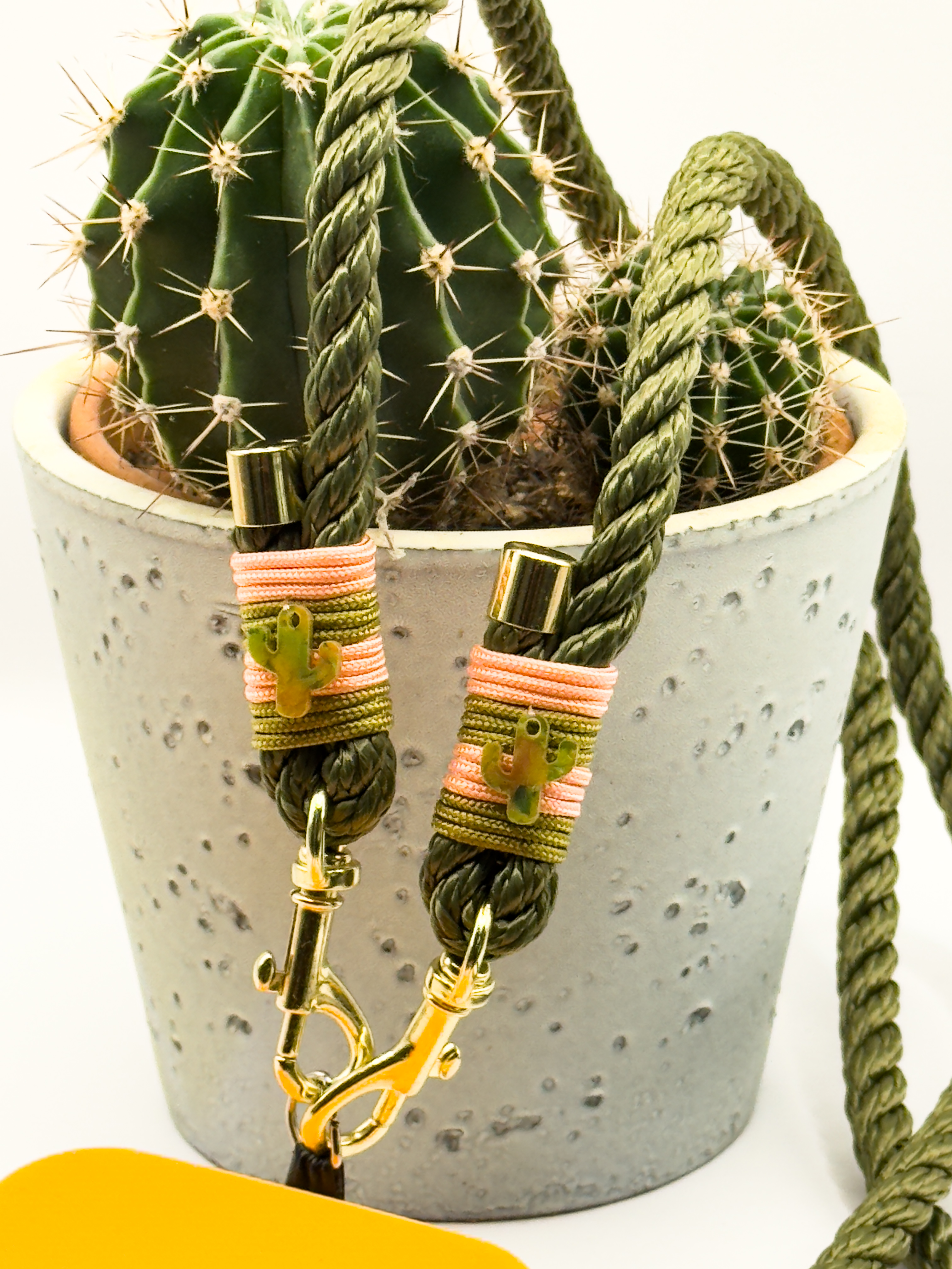 Handykette Kaktus olivgrün